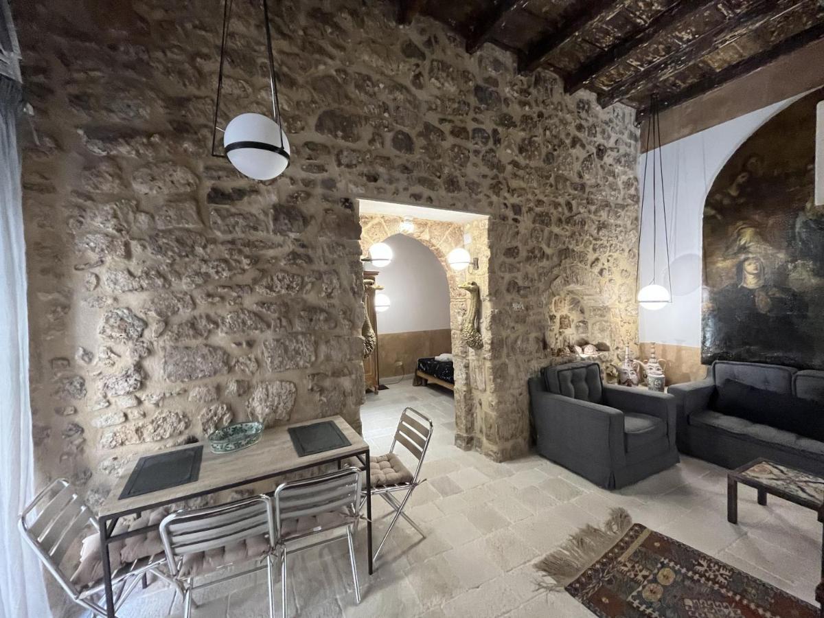 Maniace Apartment Syracuse
