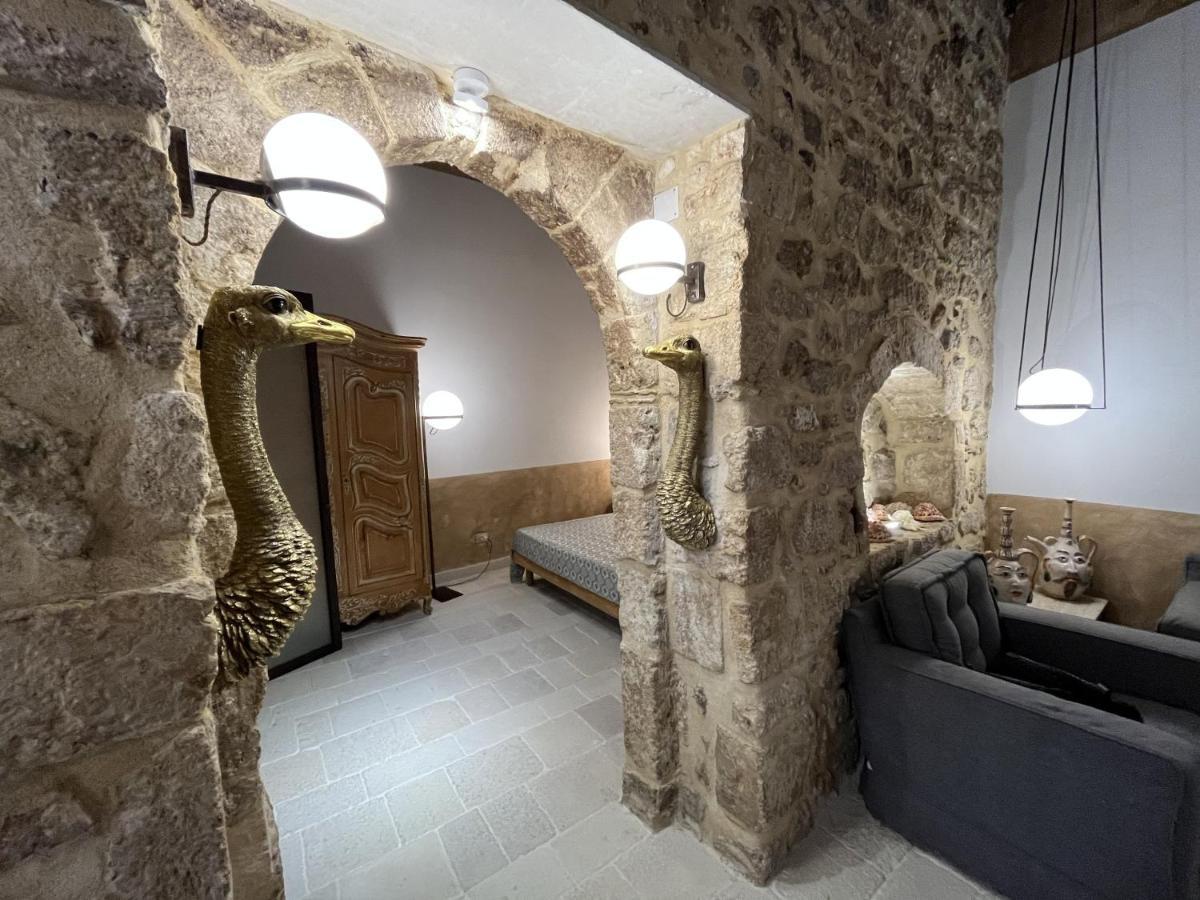 Apartment Maniace *